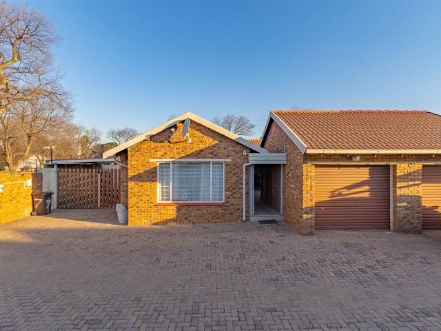Townhouse for sale in Ekurhuleni, Gauteng