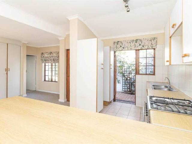 Townhouse for sale in Johannesburg, North & Sandton