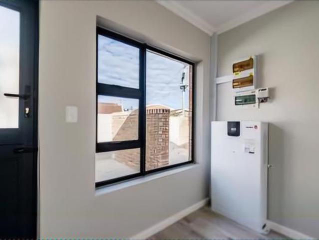 Townhouse for sale in Jeffreys Bay, Kouga Local Municipality