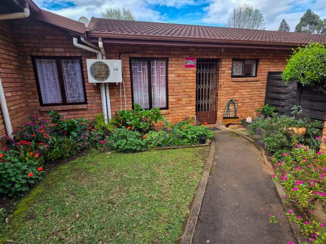 Townhouse for sale in Umgungundlovu, Kwazulu-natal