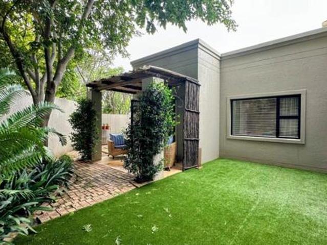 Townhouse for rent in Vosloorus, Gauteng
