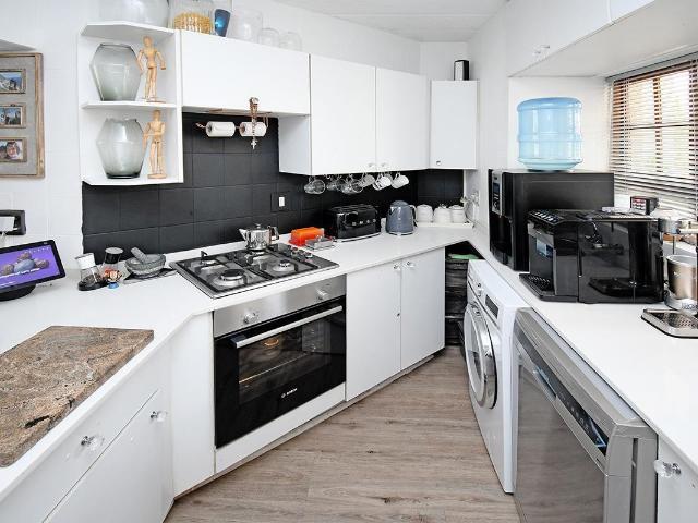 Townhouse for sale in Edenvale, Gauteng