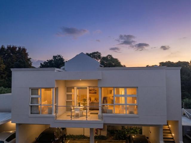 Townhouse for sale in Vosloorus, Gauteng