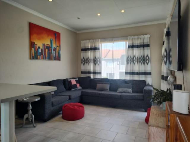 Townhouse for sale in Edenvale