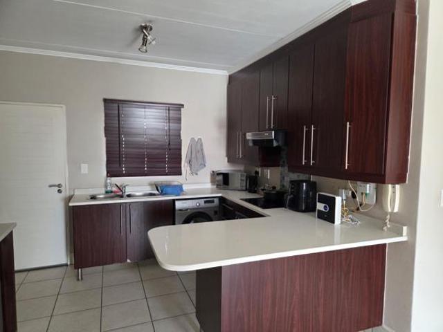 Townhouse for rent in Ekurhuleni, Gauteng