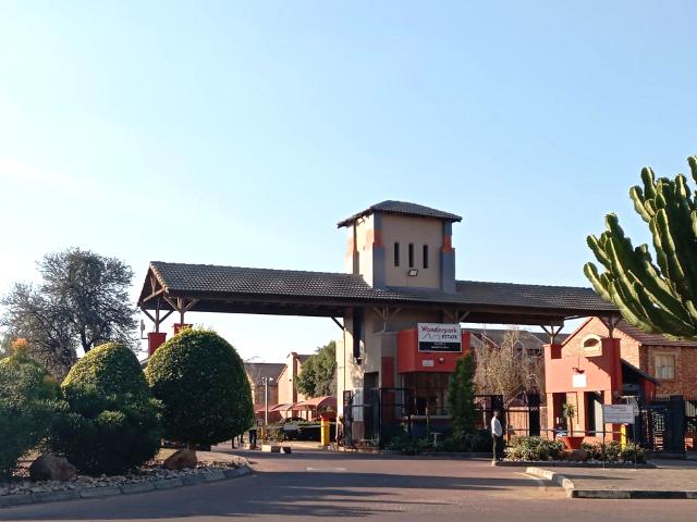 Townhouse for sale in Akasia, Gauteng