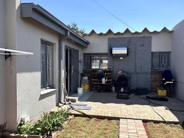Townhouse for sale in Upington, Northern Cape