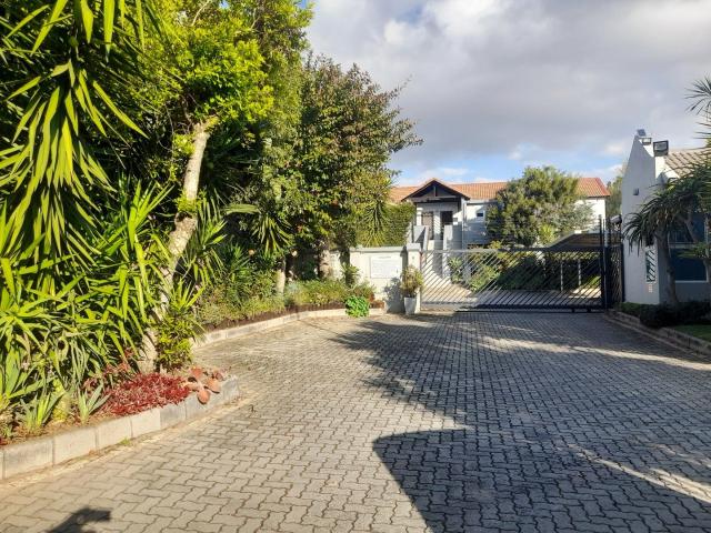 Townhouse for rent in Alexandra, Gauteng