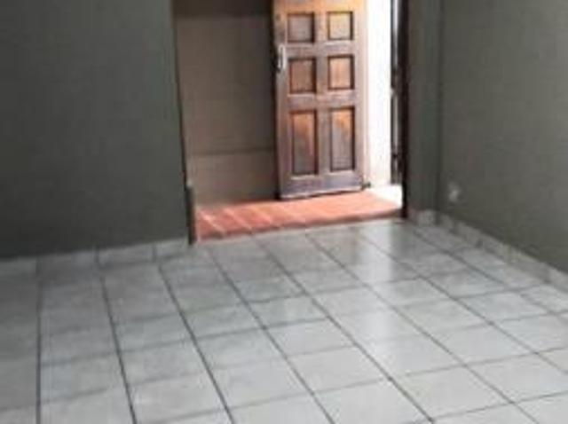 Room for rent in Waterkloof, Gauteng