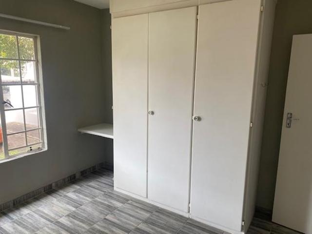 Townhouse for rent in Vosloorus, Gauteng