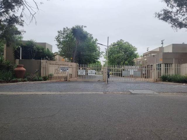 Townhouse for sale in Ekurhuleni, Gauteng