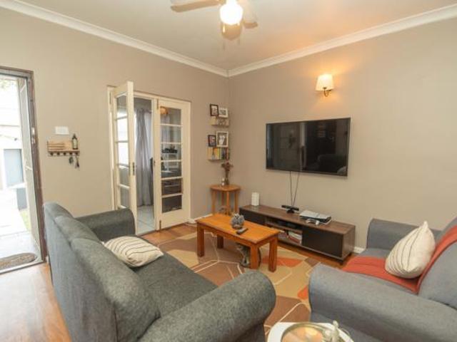 Townhouse for sale in Port Elizabeth, Eastern Cape