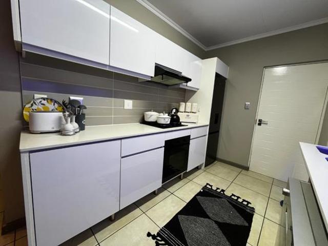 Townhouse for rent in Vosloorus, Gauteng