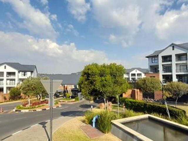 Townhouse for rent in Vosloorus, Gauteng