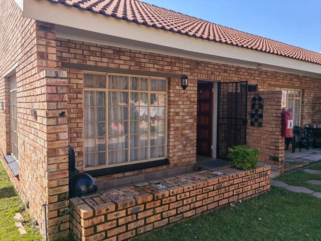 Townhouse for sale in Koppies, Free State