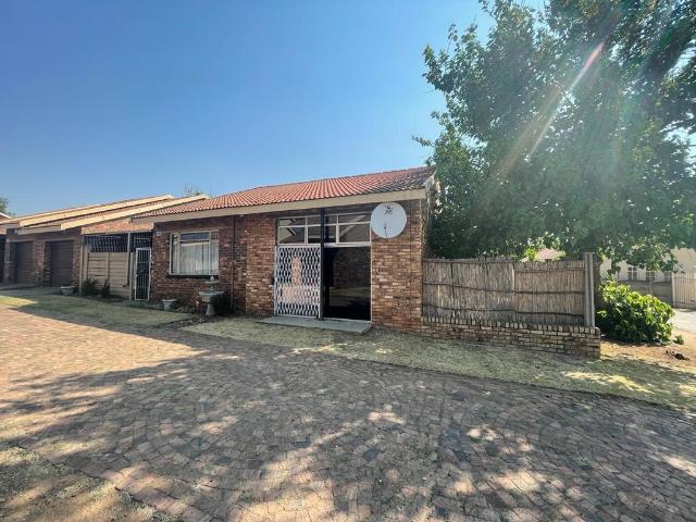 Townhouse for rent in Koppies, Free State