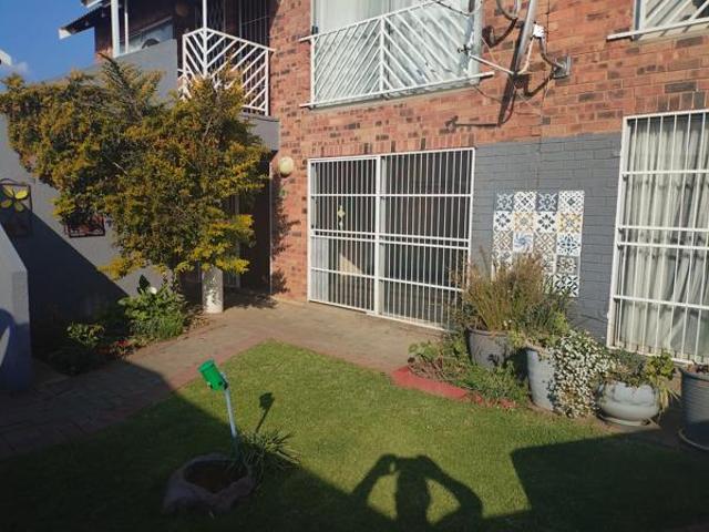 Townhouse for sale in Bloemfontein, Free State