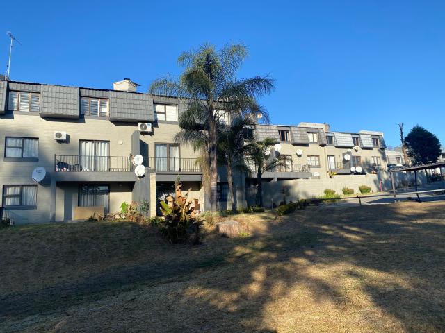 Townhouse for rent in Sandton Townhouse for rent in Sandton