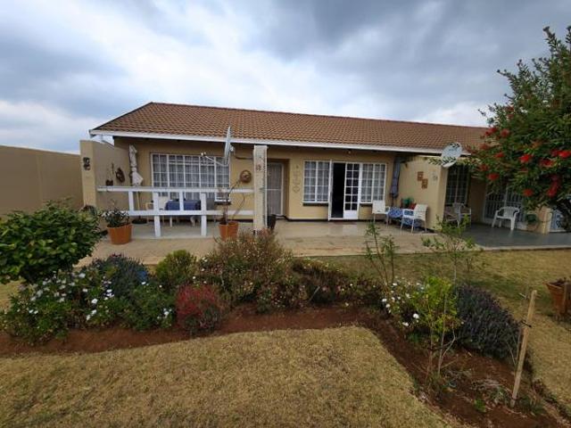 Townhouse for sale in Westonaria, Gauteng