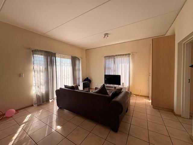Townhouse for rent in Ekurhuleni, Gauteng
