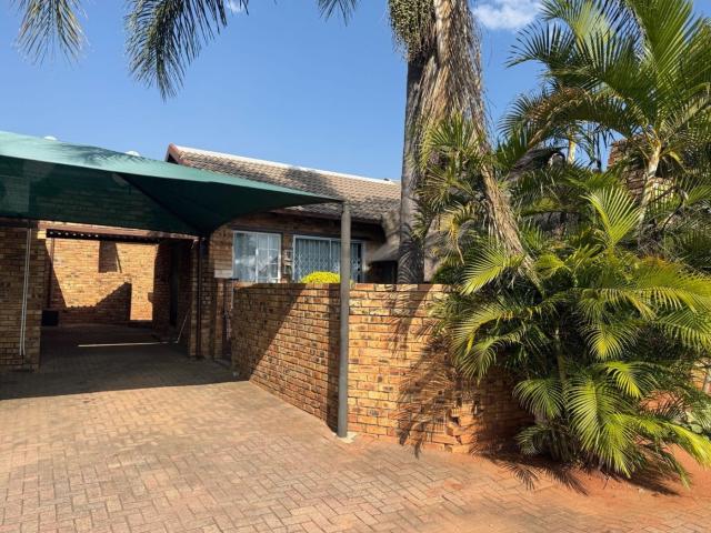 Townhouse for sale in Tlhabane, North West