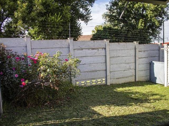 Townhouse for sale in Oranjeville, Free State