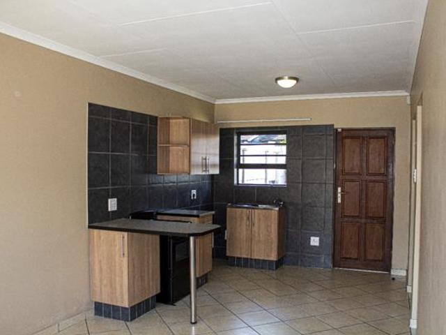 Townhouse for sale in Oranjeville, Free State