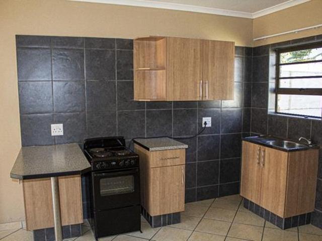 Townhouse for sale in Oranjeville, Free State