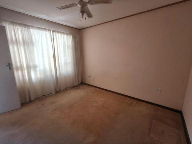 Townhouse for sale in Cape Town, Western Cape