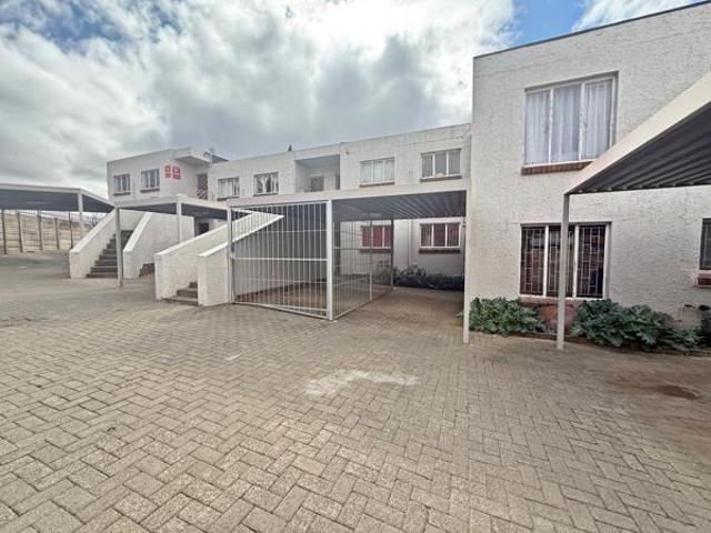 Townhouse for sale in Bloemfontein, Free State