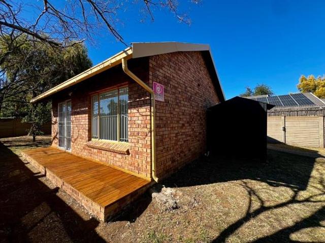 Townhouse for sale in Bloemfontein, Free State