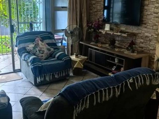 Townhouse for sale in Tlhabane, North West