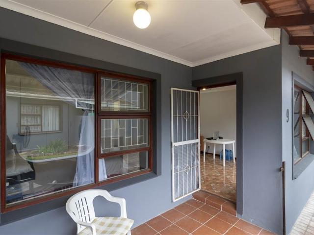 Townhouse for sale in Bushmans River Mouth, Eastern Cape