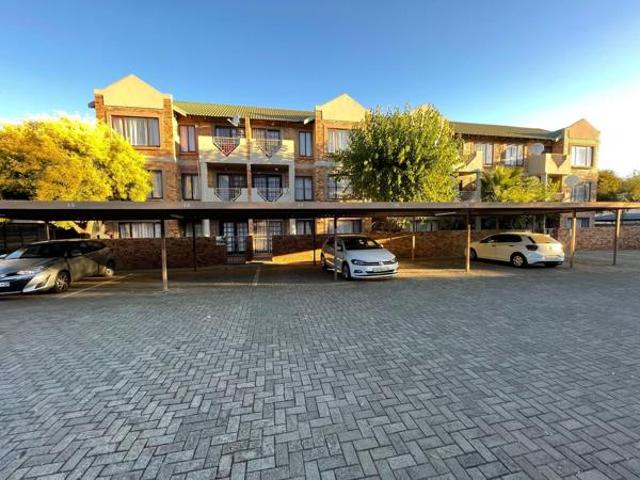 Townhouse for sale in Bloemfontein, Free State