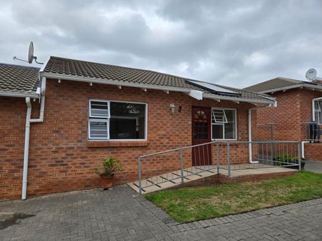Townhouse for sale in Eastern Cape