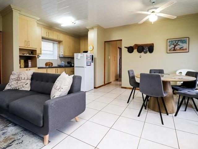 Townhouse for sale in Dr Kenneth Kaunda, North West