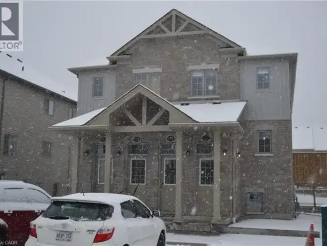 Townhouse for rent in Kitchener, Ontario