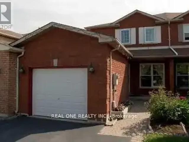Townhouse for rent in Oakville, Ontario