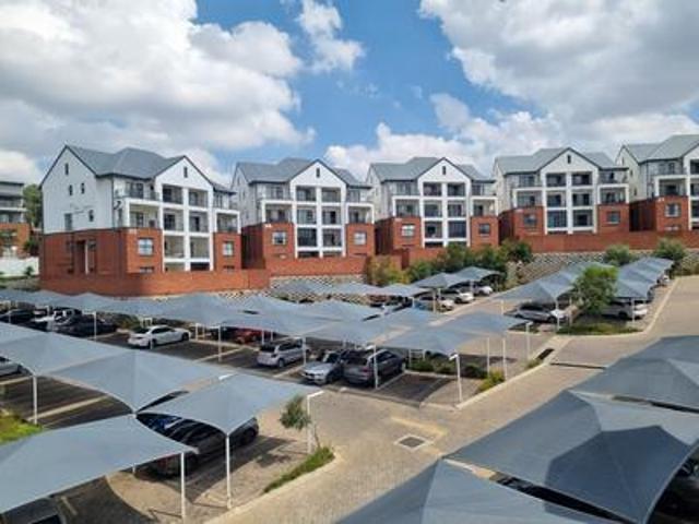 Townhouse for sale in Vosloorus, Gauteng