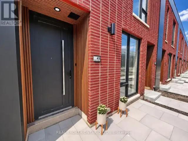 Townhouse for rent in Niagara, Ontario