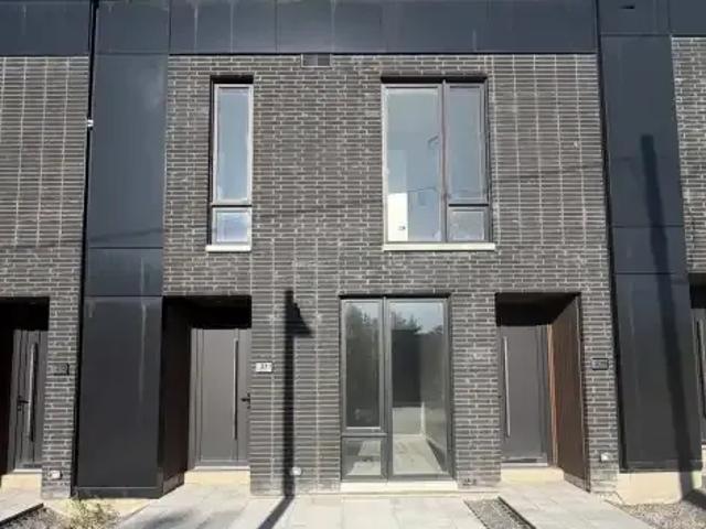 Townhouse for rent in Niagara, Ontario