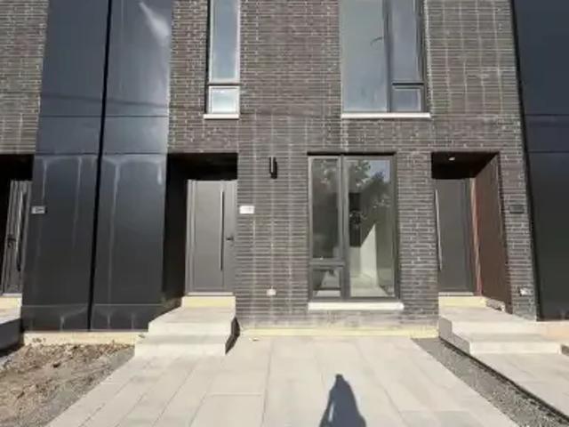 Townhouse for rent in St. Catharines, Golden Horseshoe