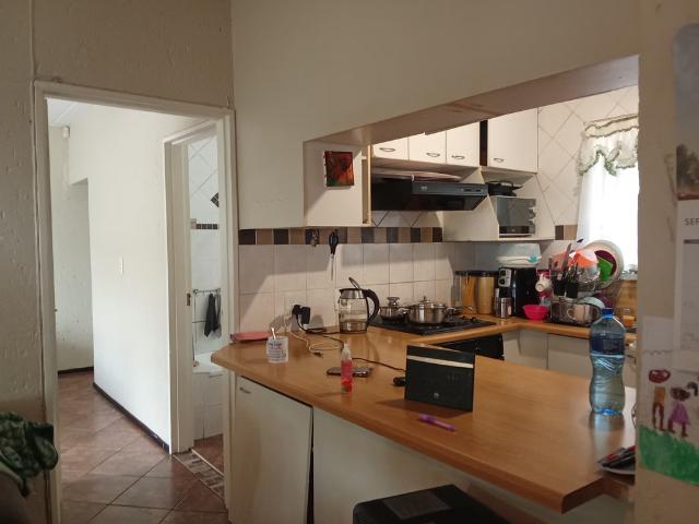 Townhouse for rent in Alberante, Alberton