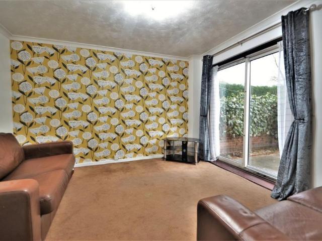 Townhouse for rent in West Yorkshire