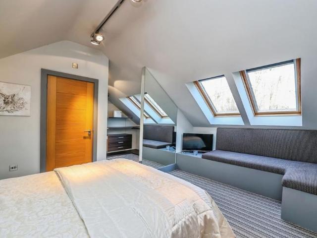 Townhouse for rent in Gedling, East Midlands