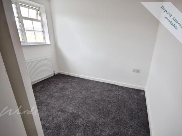 Townhouse for rent in Parkwood, Gillingham