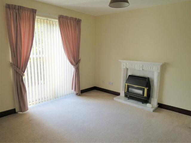 Townhouse for rent in West Yorkshire