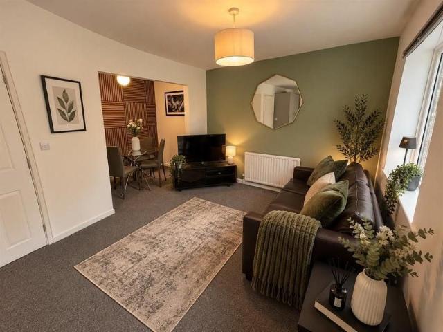 Townhouse for rent in The Park, City of Nottingham