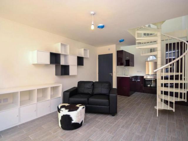 Townhouse for rent in Bargate, Boston