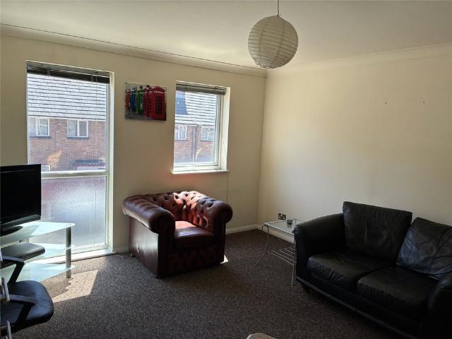 Townhouse for rent in Buckland, City Of Portsmouth